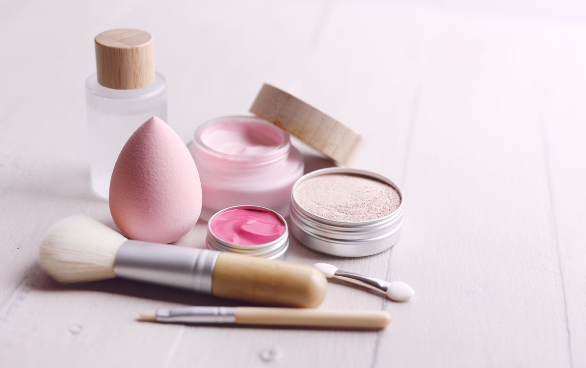 Cara Make Up Pemula
